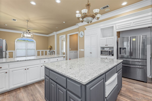 9462 Alysbury Place