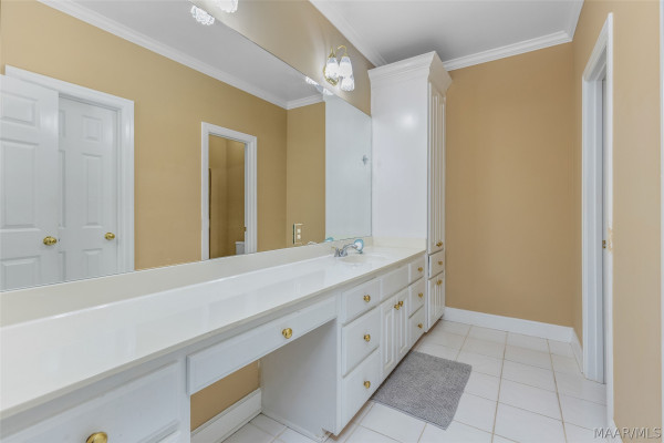 9462 Alysbury Place