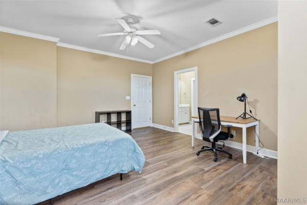 9462 Alysbury Place