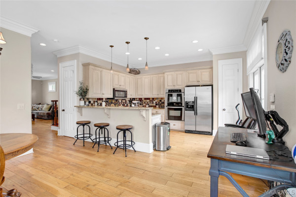 68 BRIGHT SPOT Street