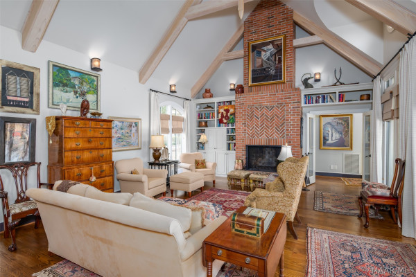 3530 Oak Grove Circle