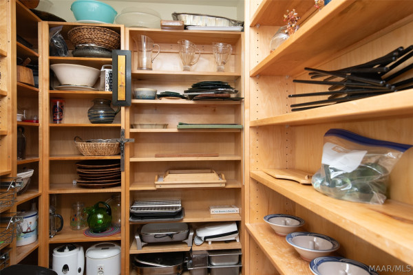 3530 Oak Grove Circle