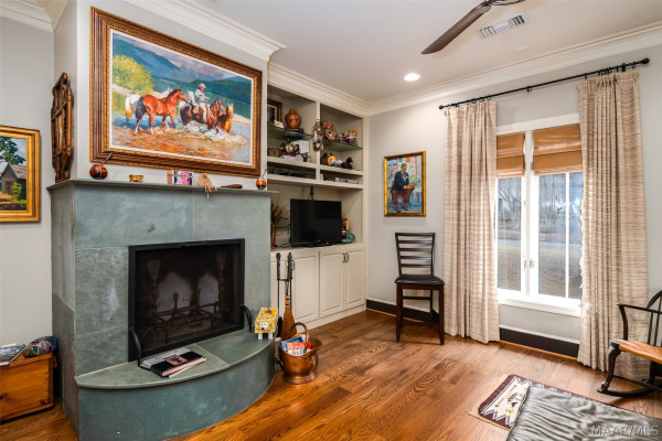 3530 Oak Grove Circle