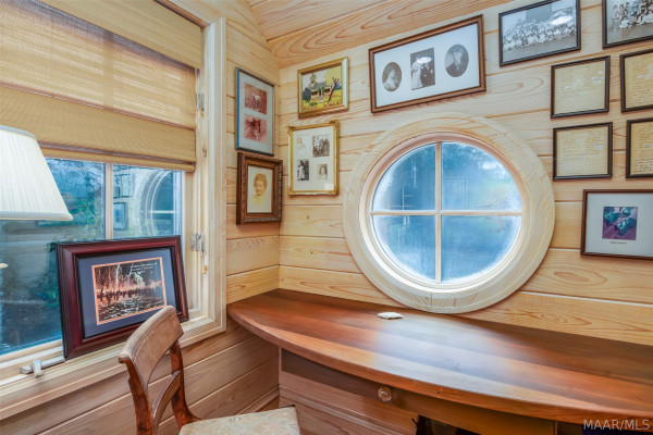 3530 Oak Grove Circle