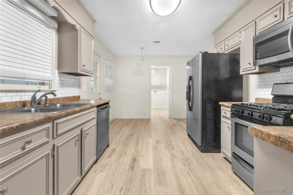 4451 McCampbell Drive