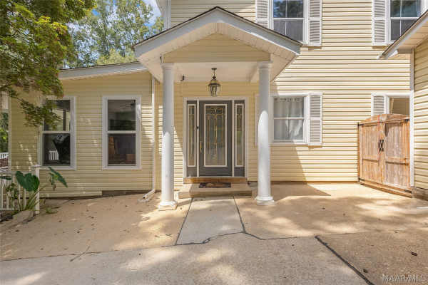 555 Shady Acres Drive