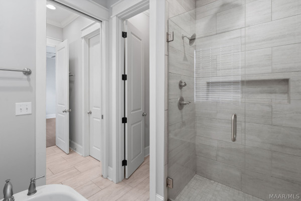 182 Northlake Street