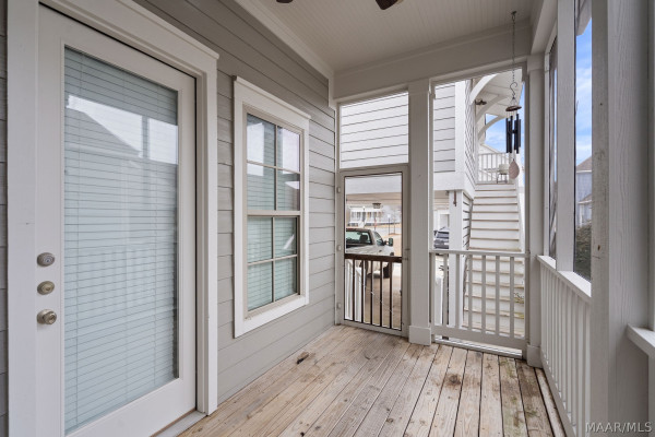 182 Northlake Street