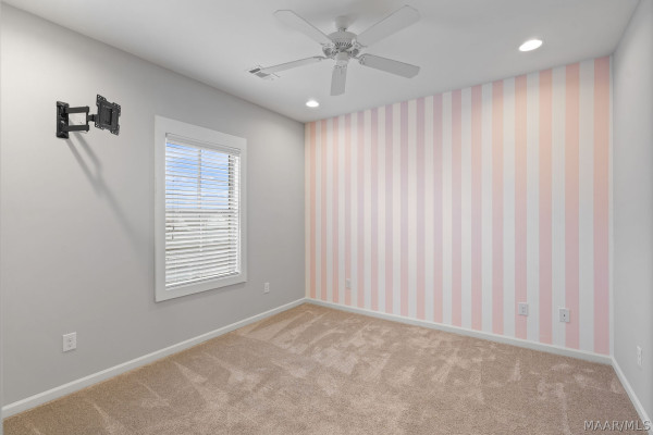 182 Northlake Street