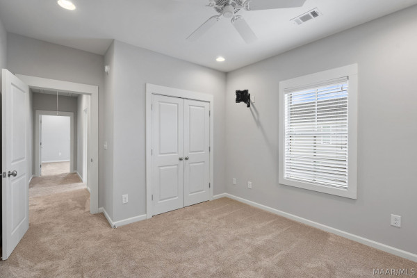 182 Northlake Street