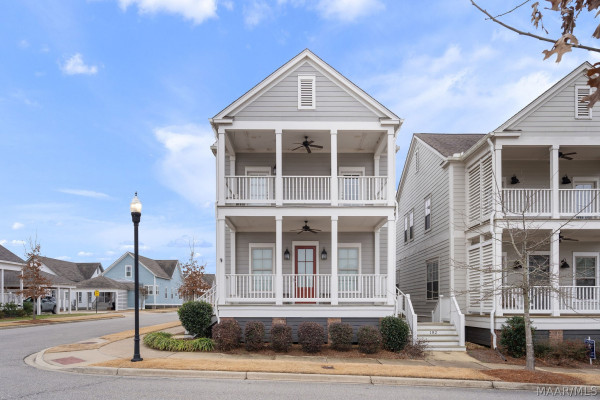 182 Northlake Street