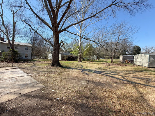 6835 SANDERS Drive