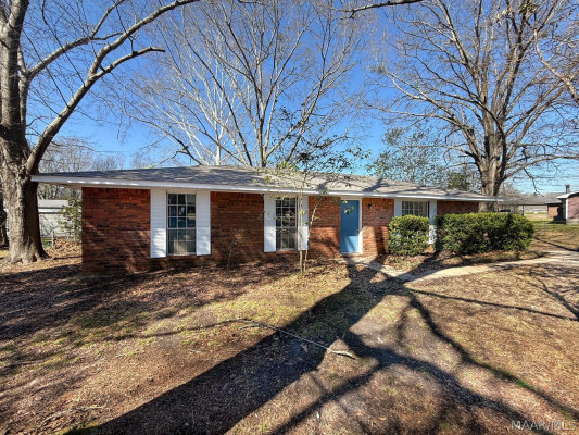 6835 SANDERS Drive