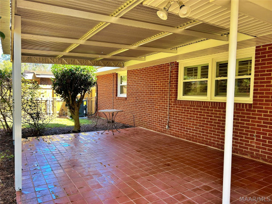 155 E SALEM Drive