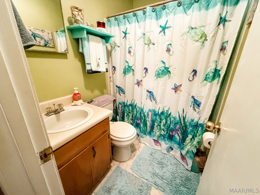 1644 Deatsville Highway