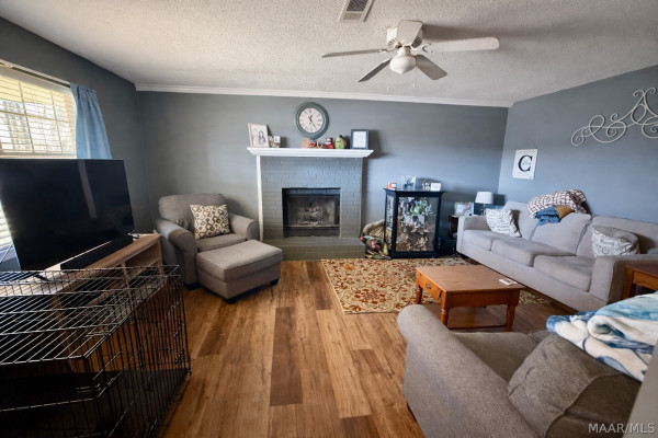 1644 Deatsville Highway