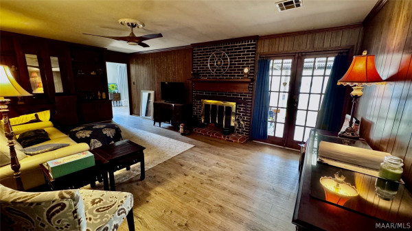 3000 Old Farm Road