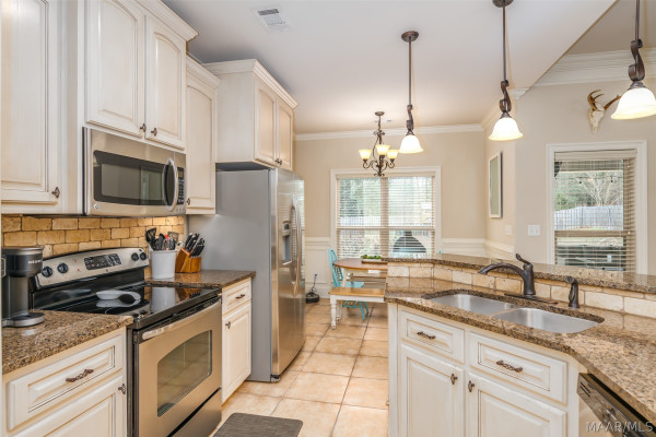 1000 Southern Hills Drive