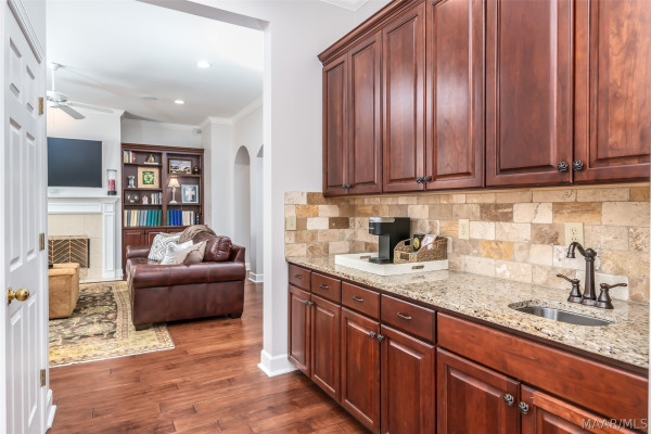 8432 Marsh Pointe Drive