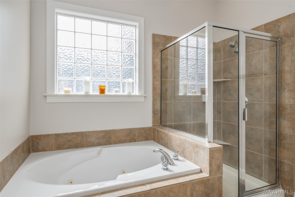 8432 Marsh Pointe Drive