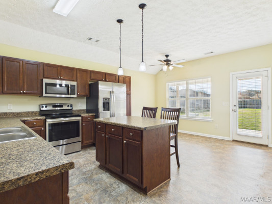 1637 BUENA VISTA Boulevard