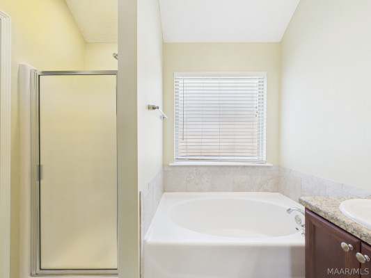 1637 BUENA VISTA Boulevard