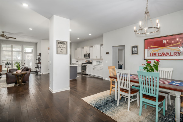 9422 Crescent Lodge Circle