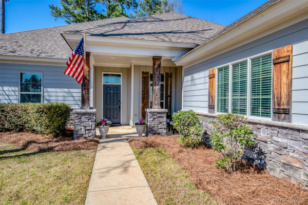 9422 Crescent Lodge Circle