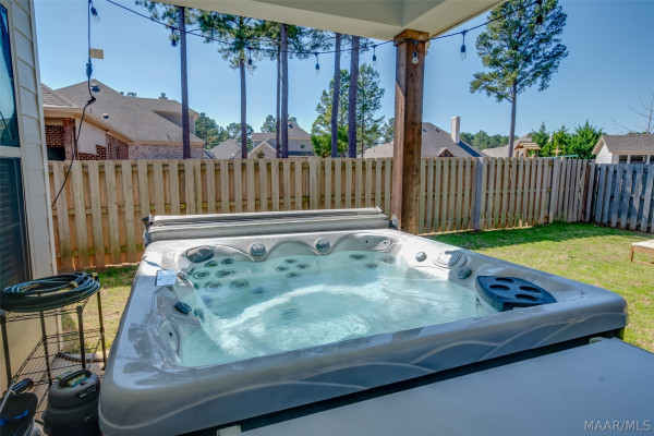 9422 Crescent Lodge Circle