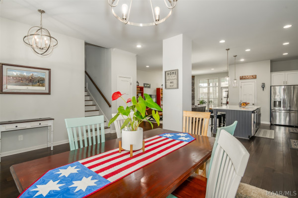 9422 Crescent Lodge Circle