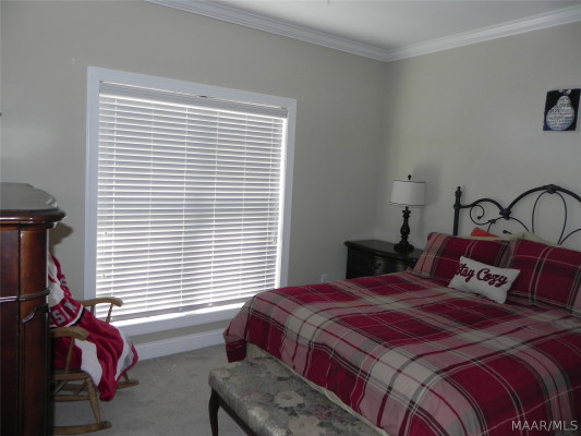 6 FAIRWAY Drive