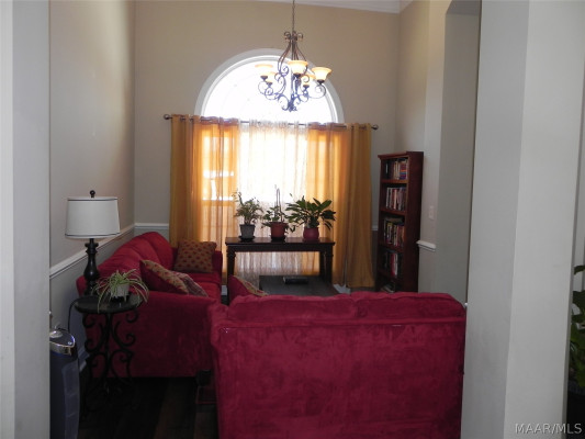 6 FAIRWAY Drive