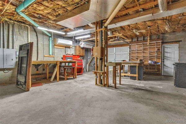 225 Mercer Road