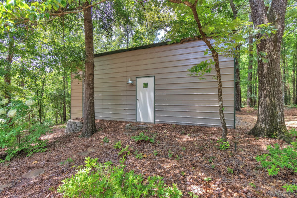 225 Mercer Road