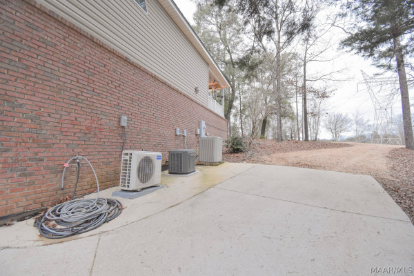 225 Mercer Road
