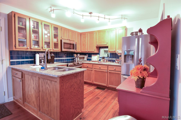 225 Mercer Road
