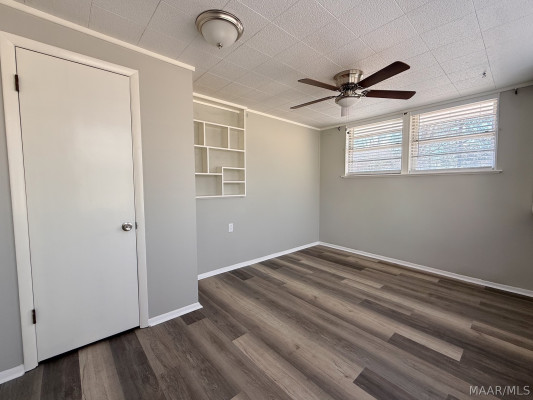 557 KAREN Road