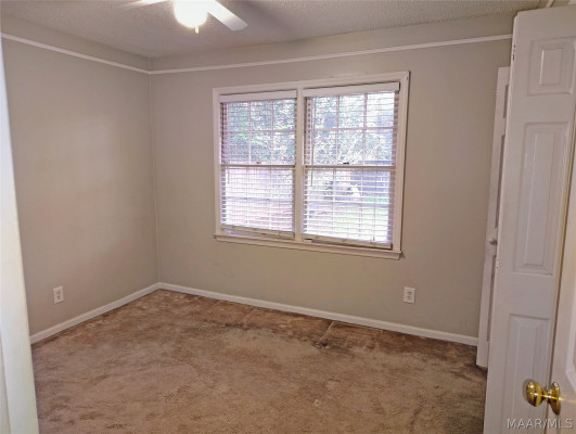 458 BOWLING GREEN Drive