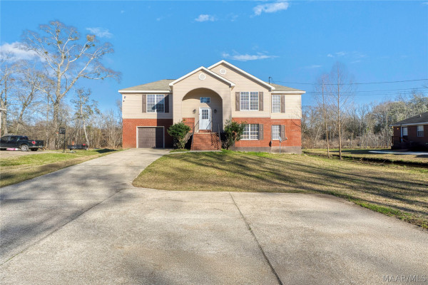 5860 PINELEAF Drive