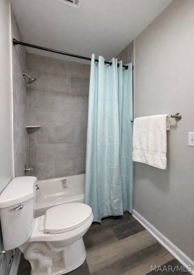 10111 HIGHWAY 231 Highway