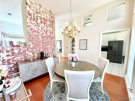 800 Autumn Ridge Road