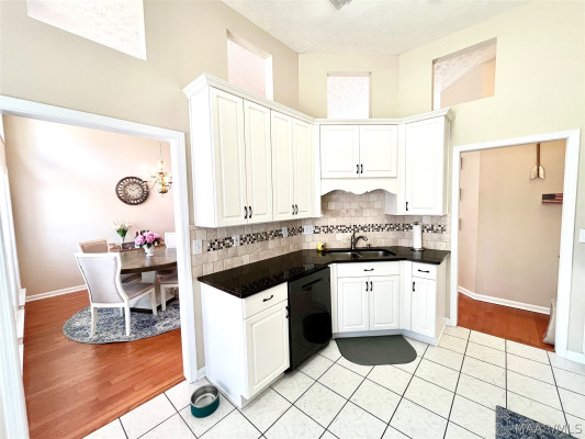 800 Autumn Ridge Road