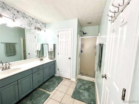 800 Autumn Ridge Road