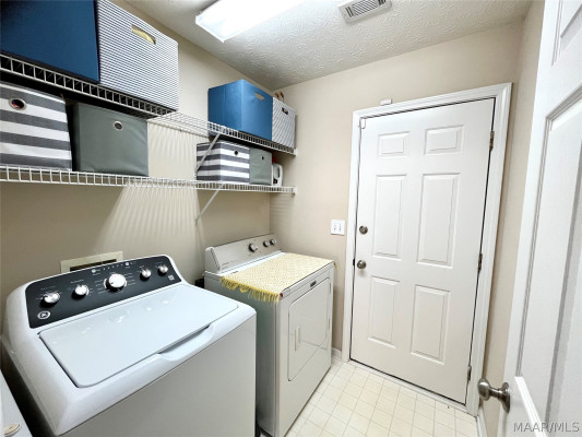 800 Autumn Ridge Road