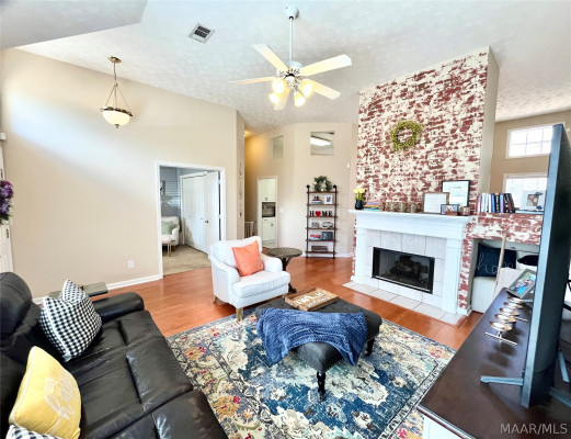 800 Autumn Ridge Road