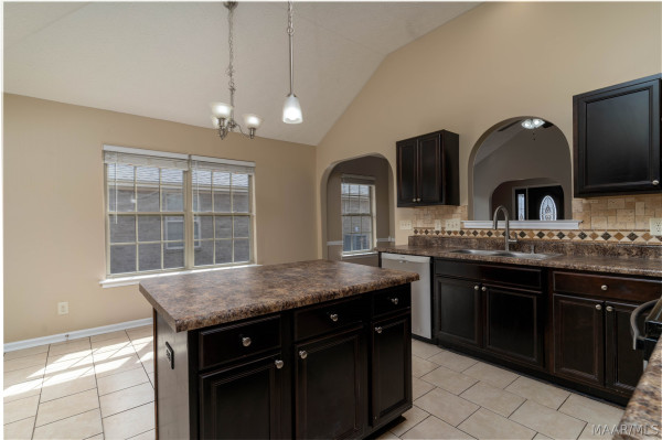 1818 Cotton Blossom Way