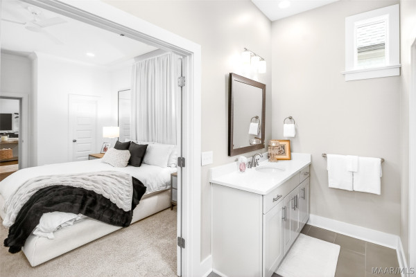 5123 Lower James Street