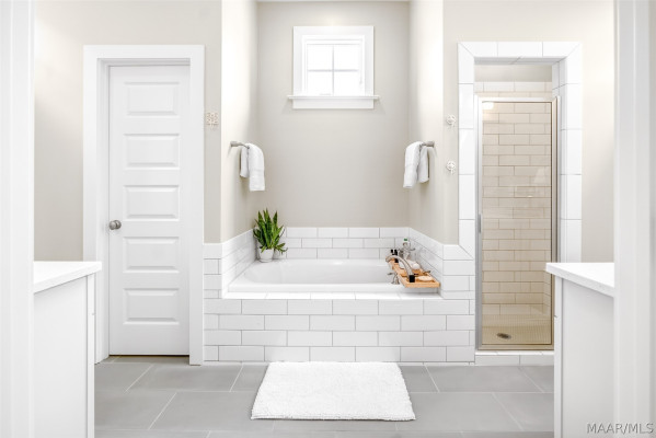 5123 Lower James Street