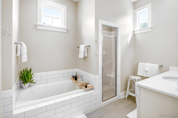 5123 Lower James Street