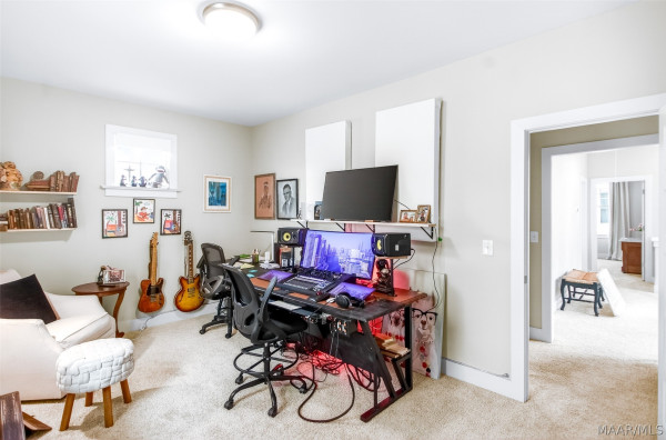 5123 Lower James Street